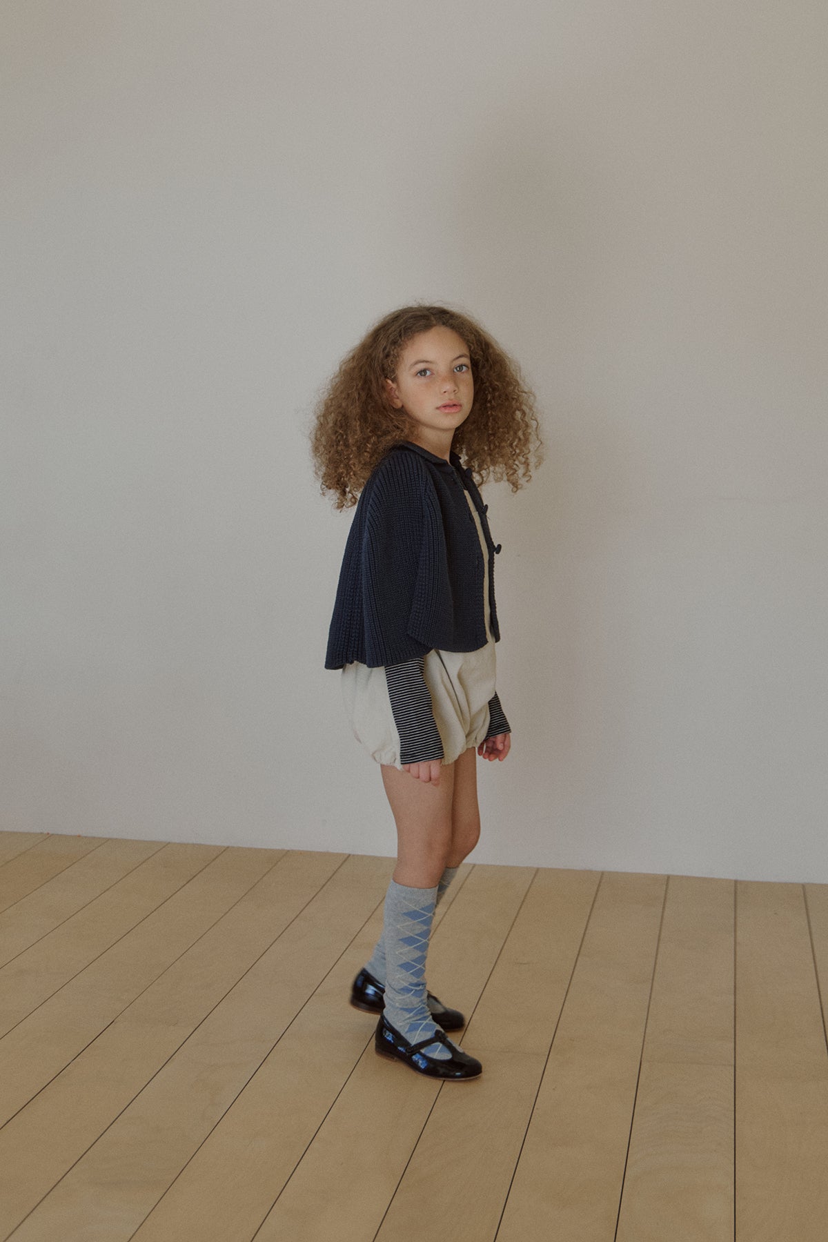 Sendy knit cape