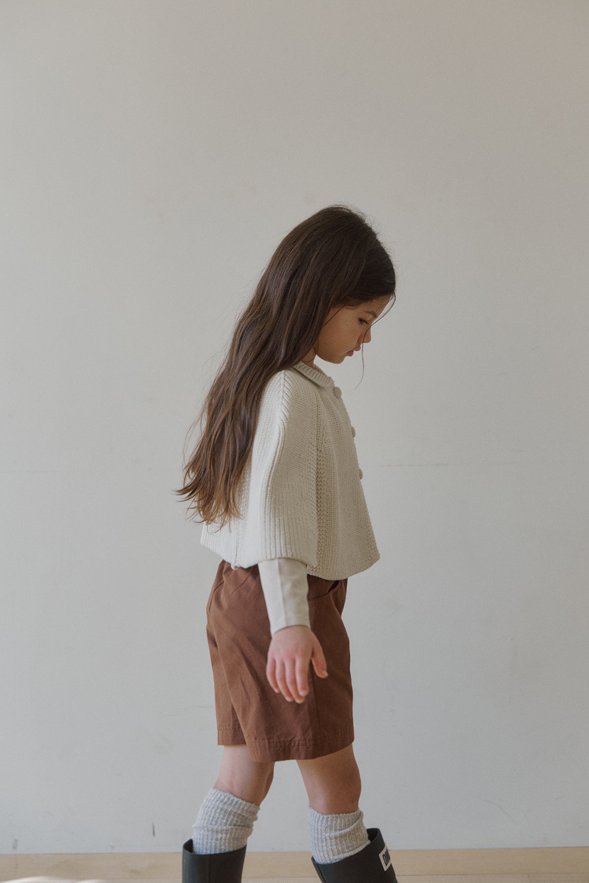 Sendy knit cape