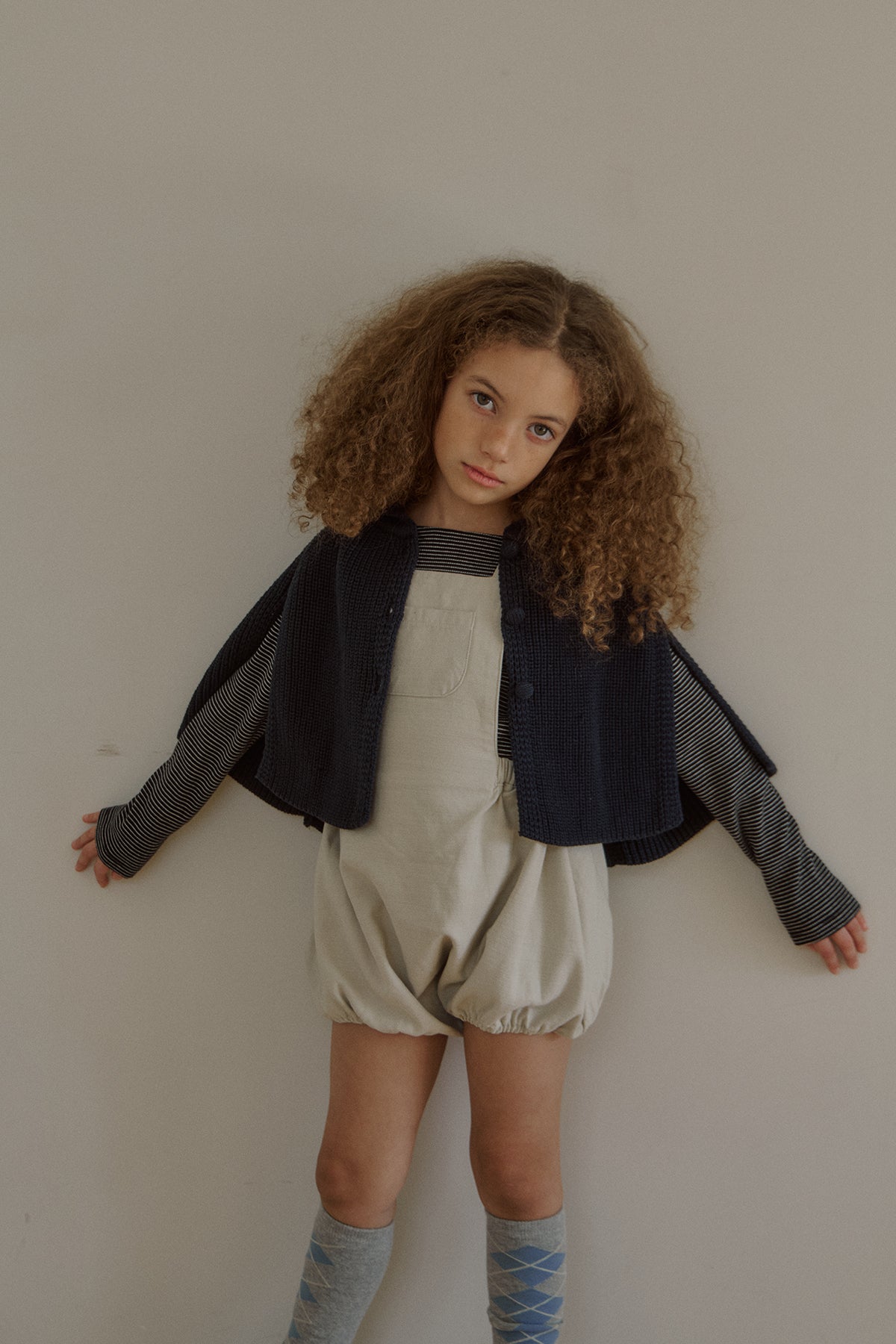 Sendy knit cape
